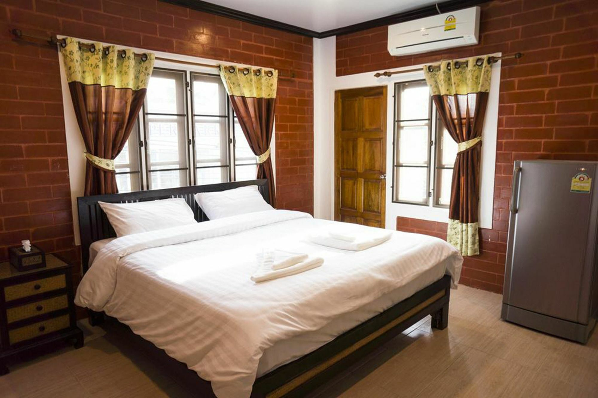 Summer Guesthouse And Hostel Ko Tao Dış mekan fotoğraf